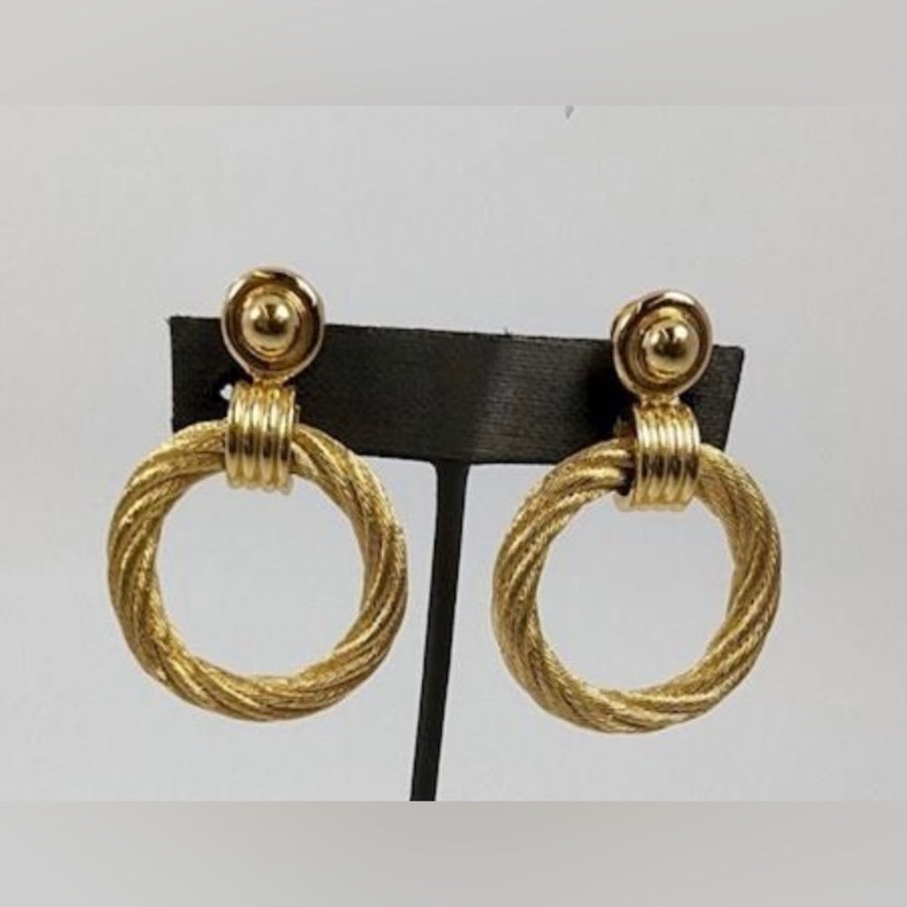 Vintage Christian Dior rope hoop clip on earrings. - Picture 11 of 12